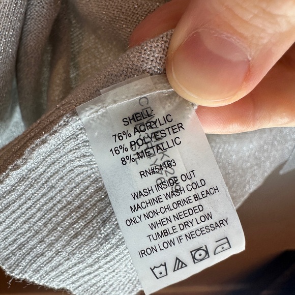 Calvin Klein silver women’s shawl, perfect for Holiday dress cover, size large - Picture 4 of 5